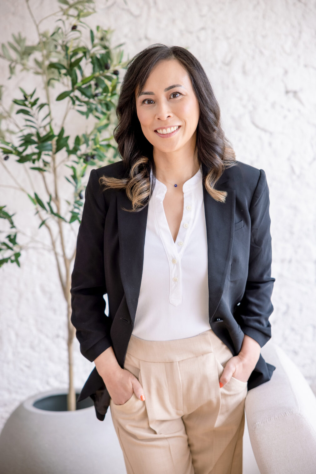 Modern lifestyle headshot photographer